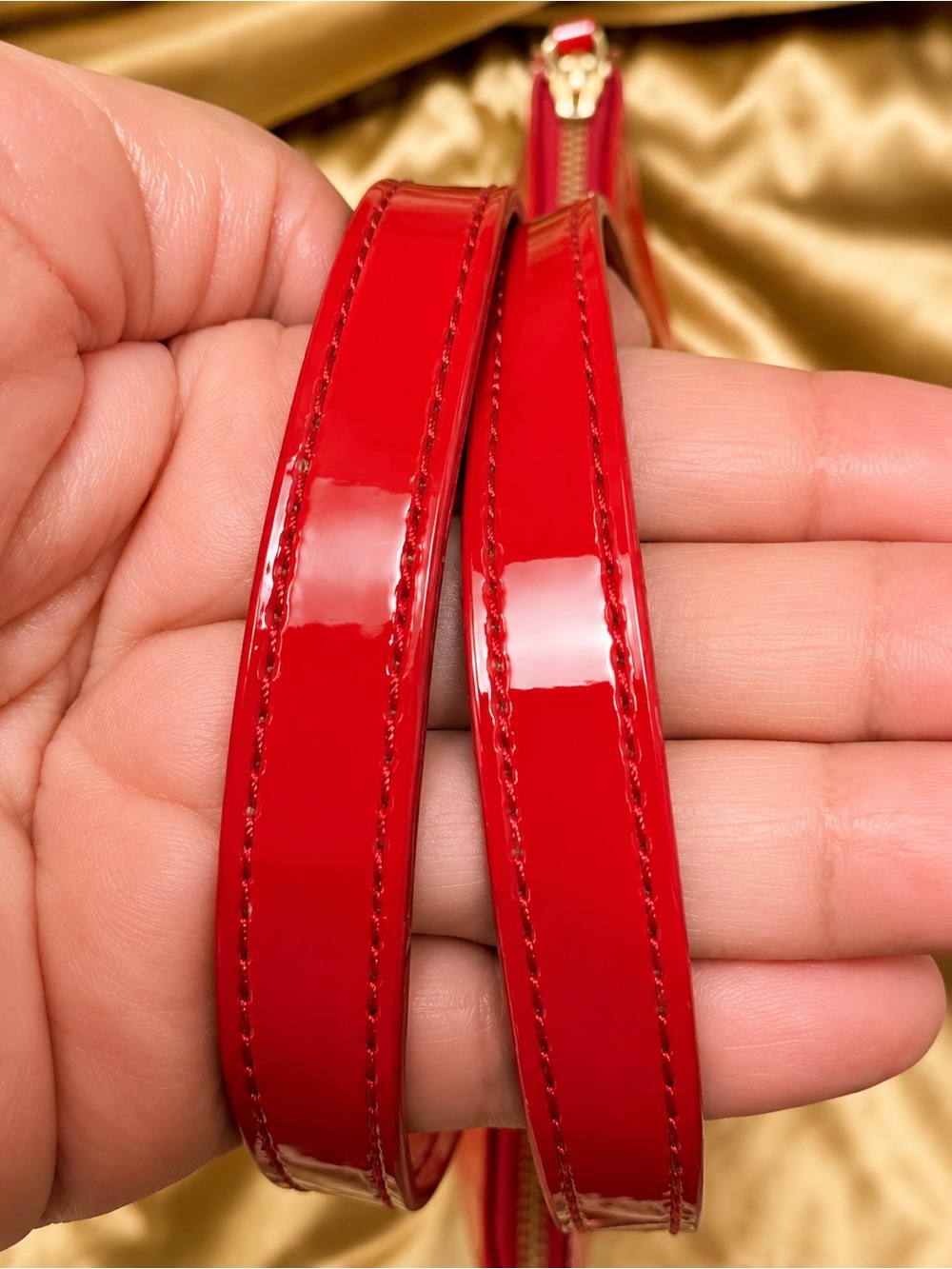 KATE SPADE ♠️ Red Patent Dot-Embossed Tote with Bow Accent - Picture 4 of 11